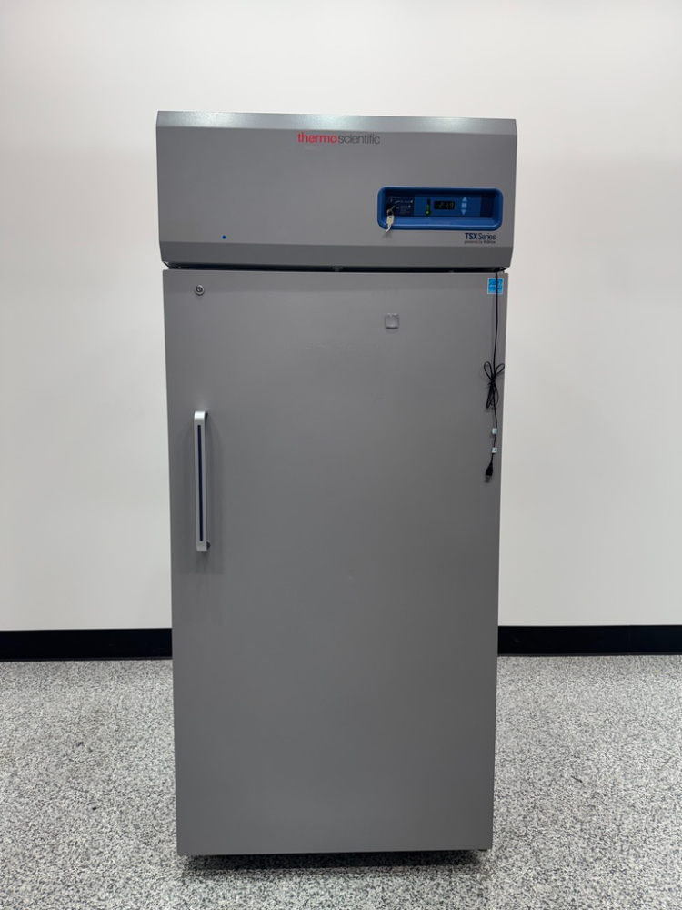 Image of Thermo Scientific TSX3020EA High-Performance Laboratory Freezer
